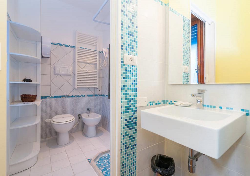 Moon House B&Bカリアリ 部屋 写真